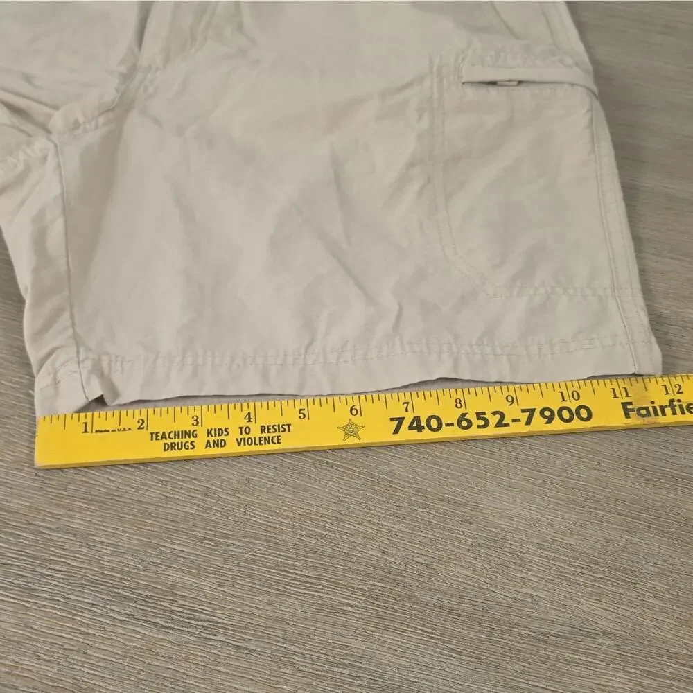 Reel Legends Men’s Fishing/Performance Cargo Shorts Zip S 36 Pockets Logo